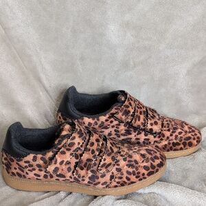 Camila Coelho Leopard Print  Sneakers size 8.5 NWOB